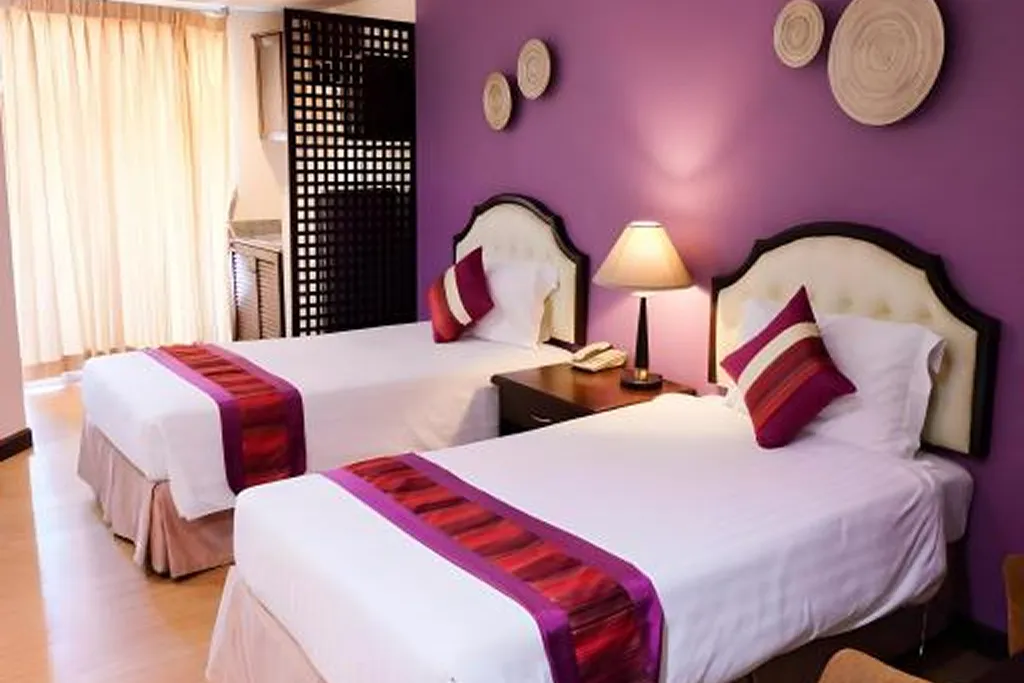 Family-style guest room with functional design