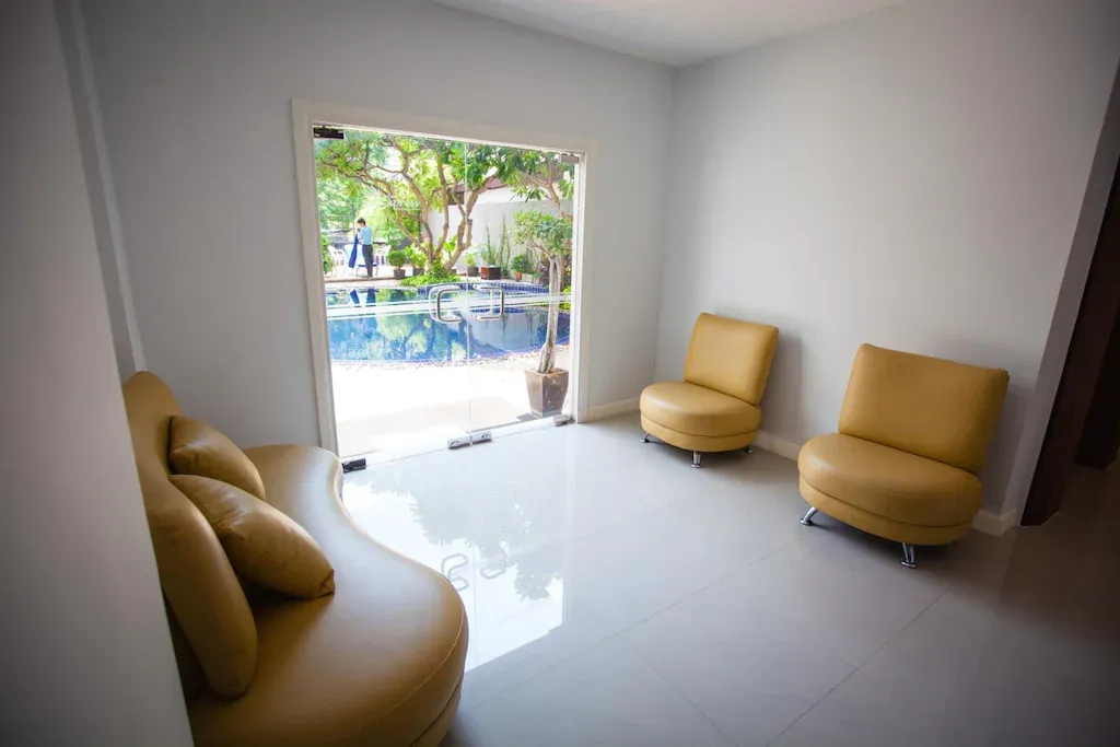 Outdoor swimming pool facility within city hotel