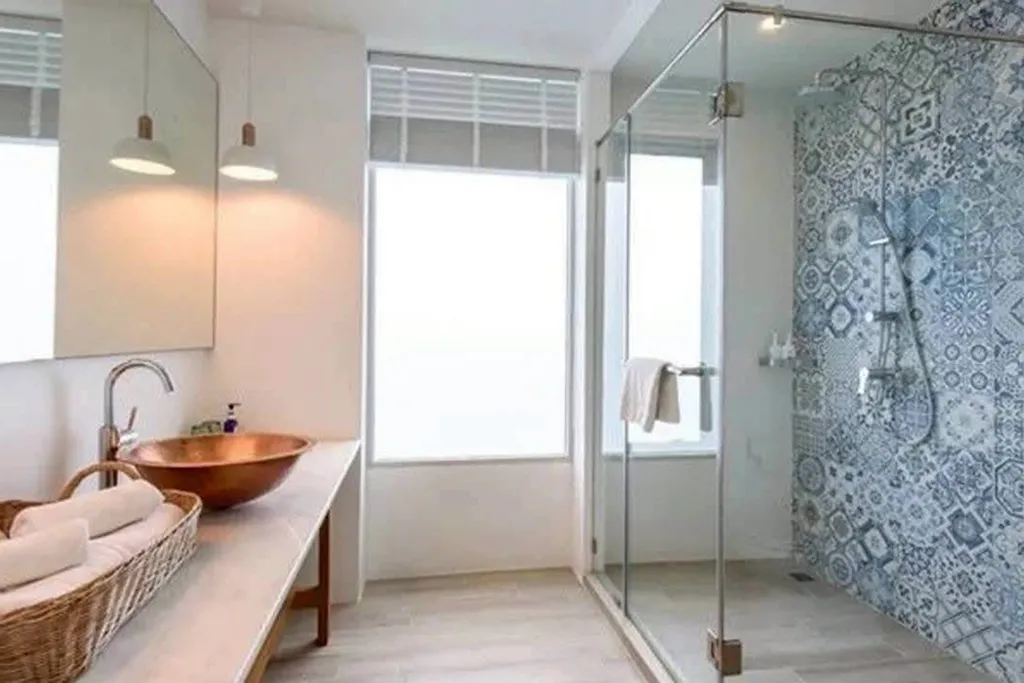 In-room amenities setup supporting guest convenience