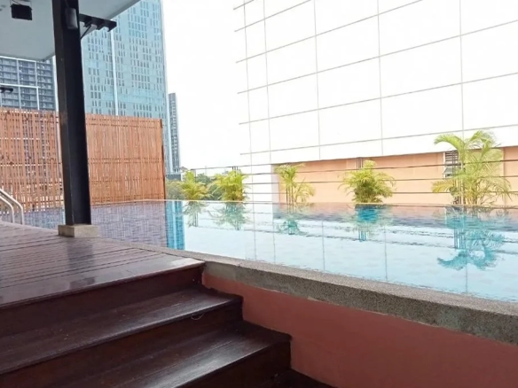 Standard guest room suitable for consistent occupancy