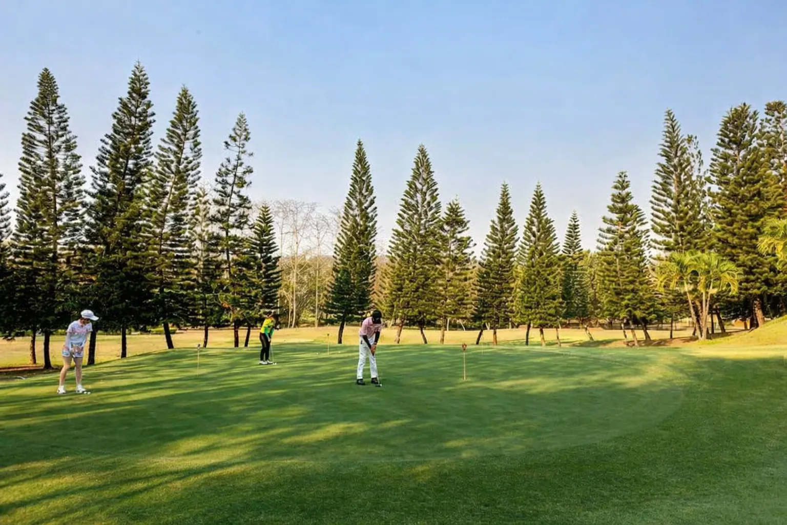 2.golf-course-overview-chiang-mai-land-investment Golf course landscape with large land holding in Chiang Mai