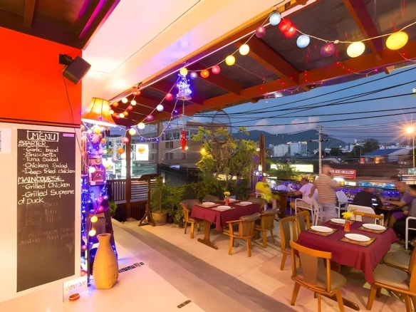 Fitness center and gym facilities