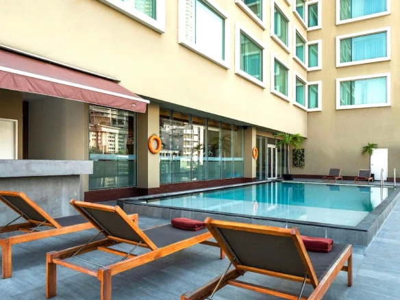 Poolside sunbed area for extended stays