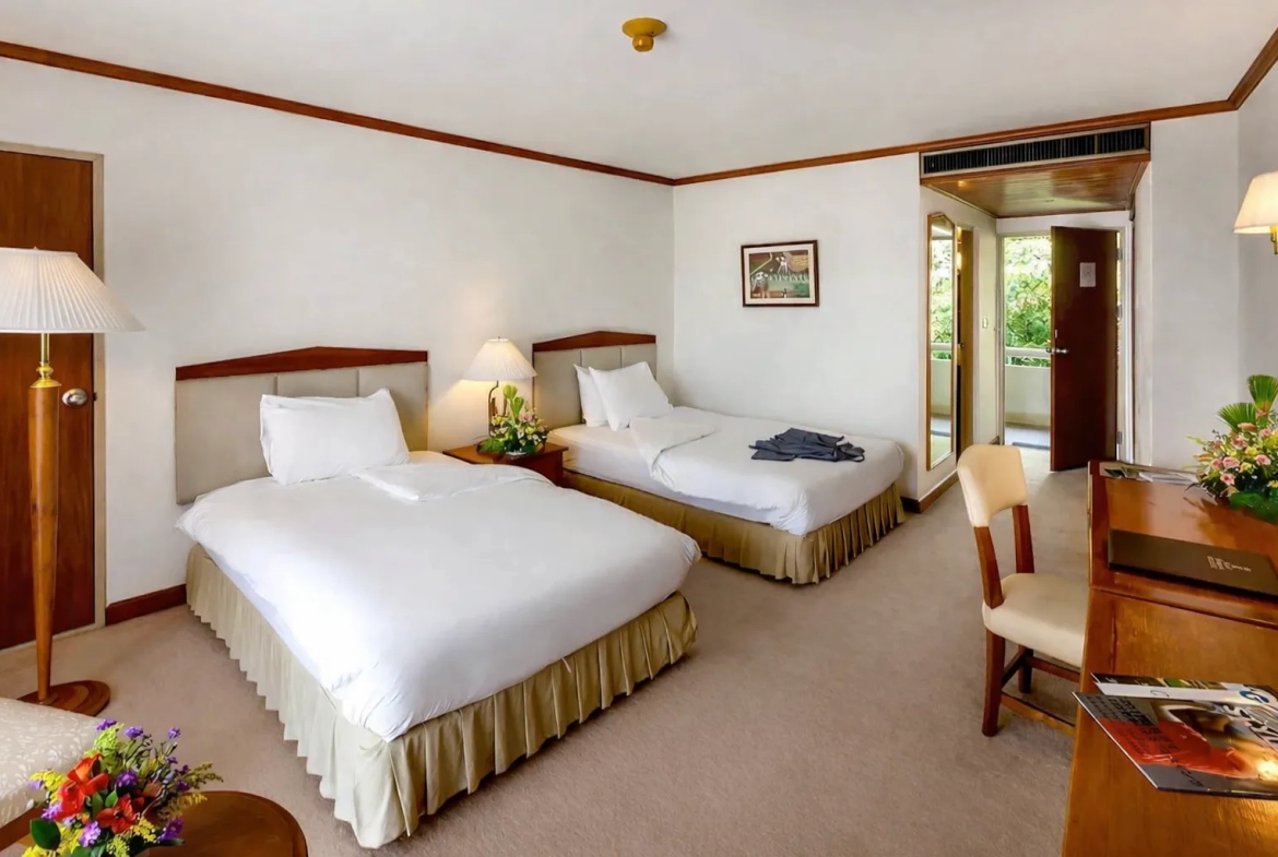 Twin bed guest room at Chiang Mai golf resort
