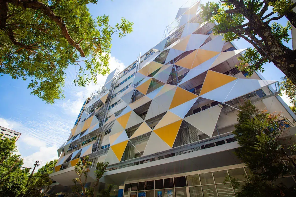 3.5-star boutique hotel for sale in Sukhumvit Soi 3 Bangkok