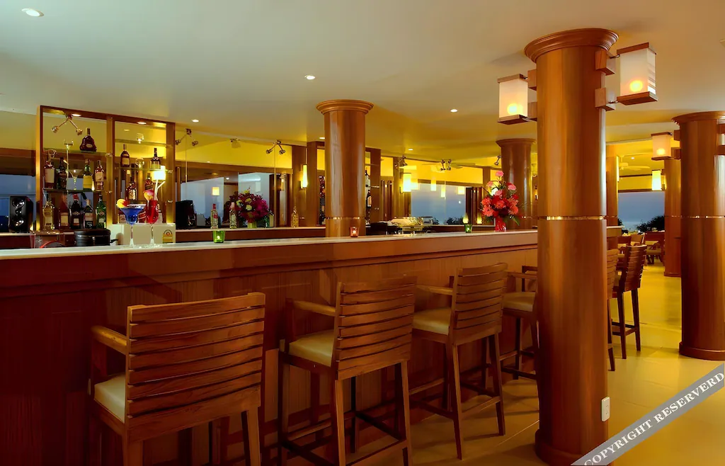 Bar counter and seating