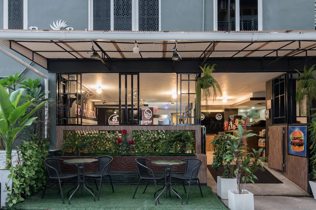 City view surrounding boutique hotel