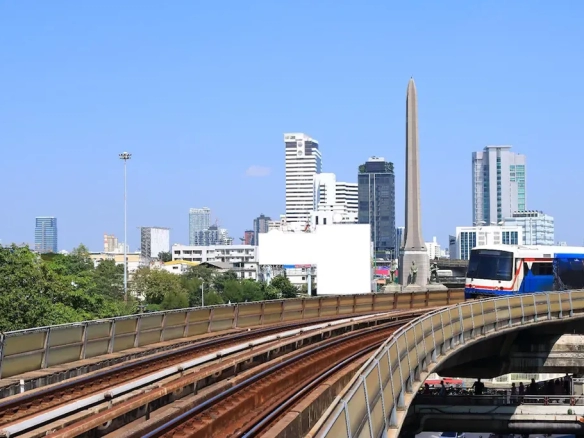 Convenient transport and city infrastructure near hotel