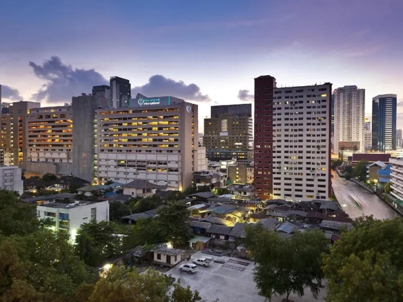 Perspective view of hotel building showcasing contemporary design