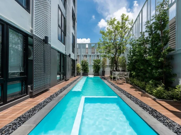 Internal walkway and circulation area of hotel for sale in Bangkok Noi Bangkok