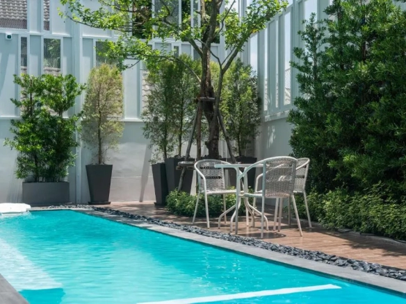 Swimming pool facility supporting guest amenities of hotel for sale in Bangkok Noi Bangkok