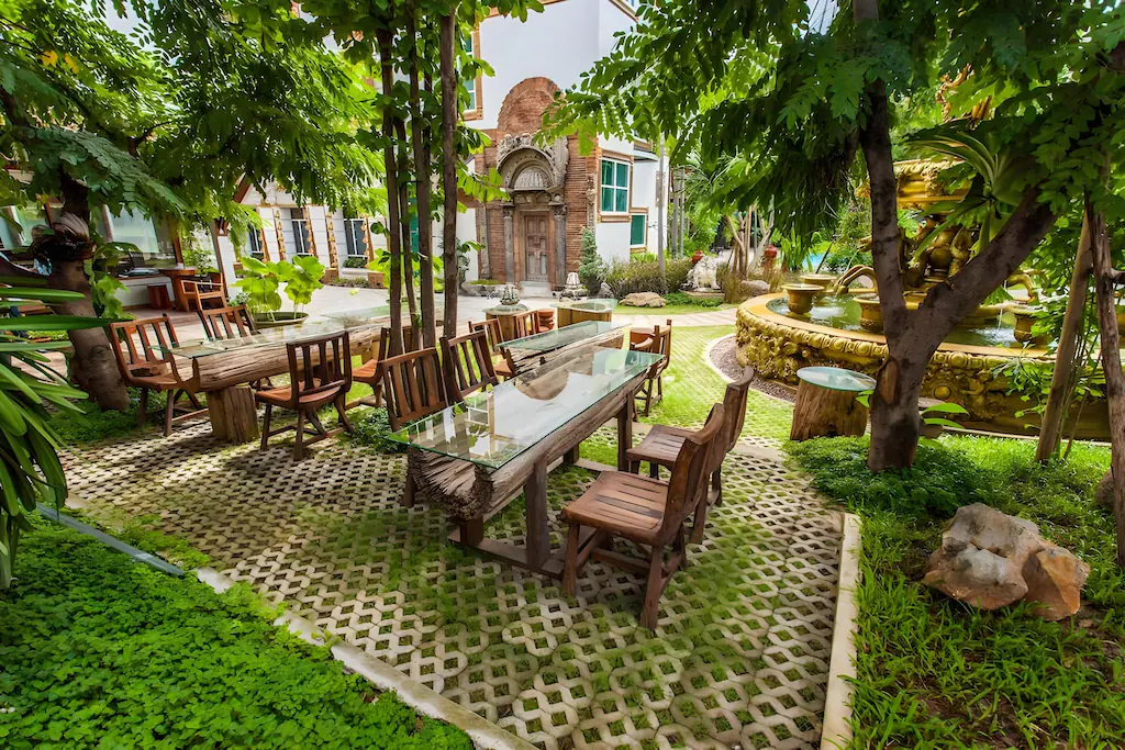 Hotel building Chiang Mai Old City