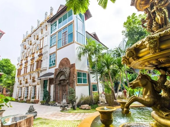 Hotel exterior context Chiang Mai