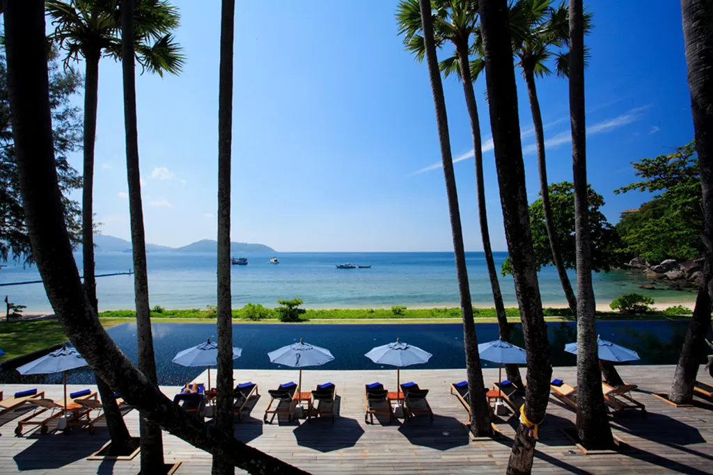 Seaside infinity pool at luxury villa resort in Phuket