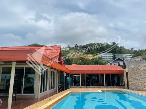 Bang po villa exterior pool