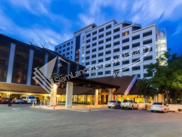 Grand palace hotel building