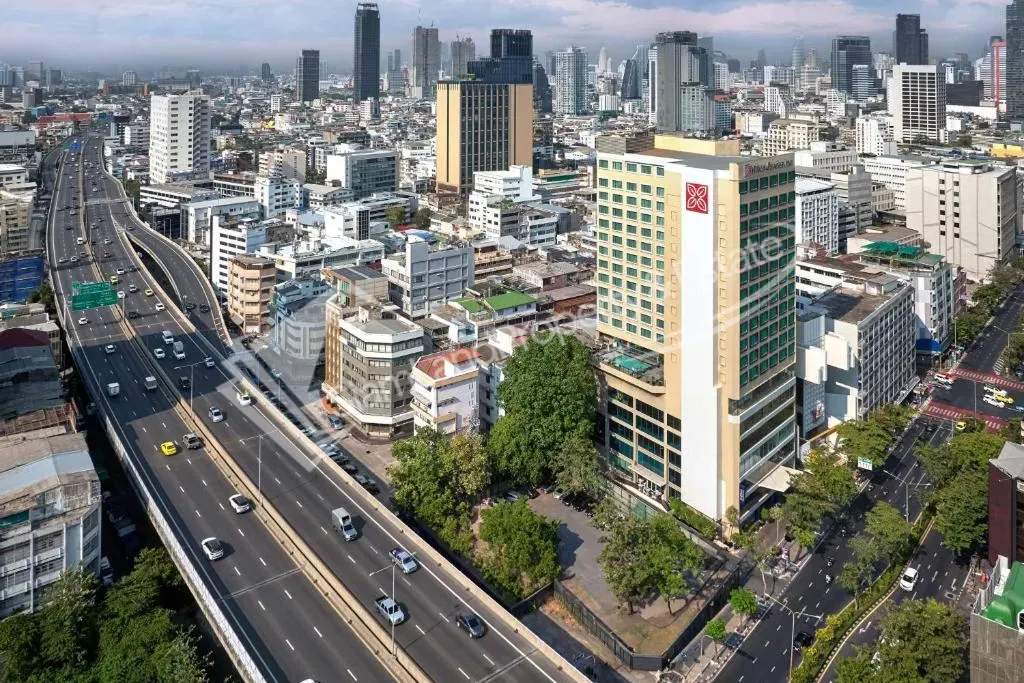 Luxury hotel for sale silom bangkok investment