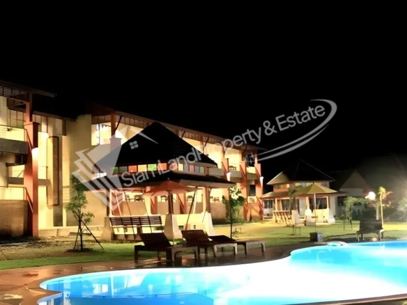 Resort mountain building