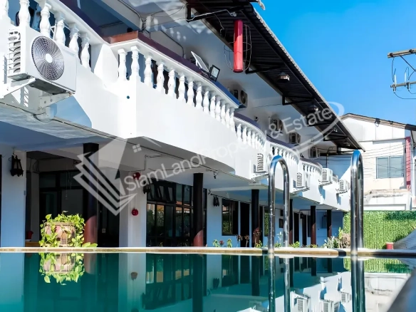 Thai modern resort pool