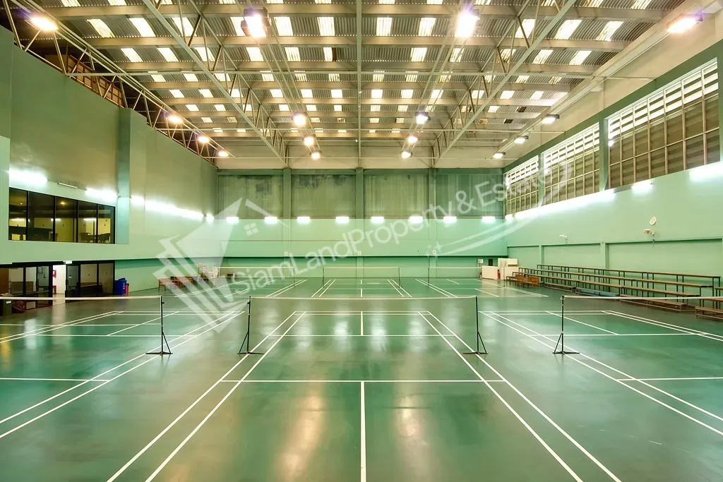 10-ambassador-city-jomtien-hotel-indoor-sports-hall